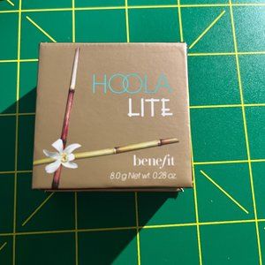 Benefit Hoola Lite Bronzer